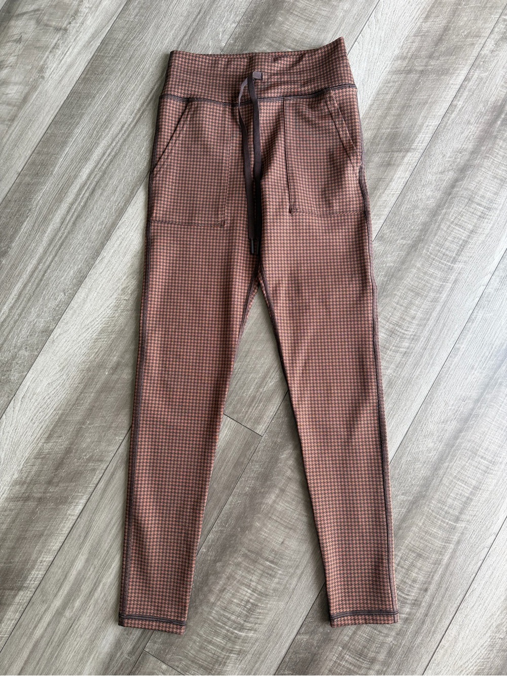 OFFLINE By Aerie Mini Houndstooth Drawcord Leggings Women’s Sz S Brown and Black